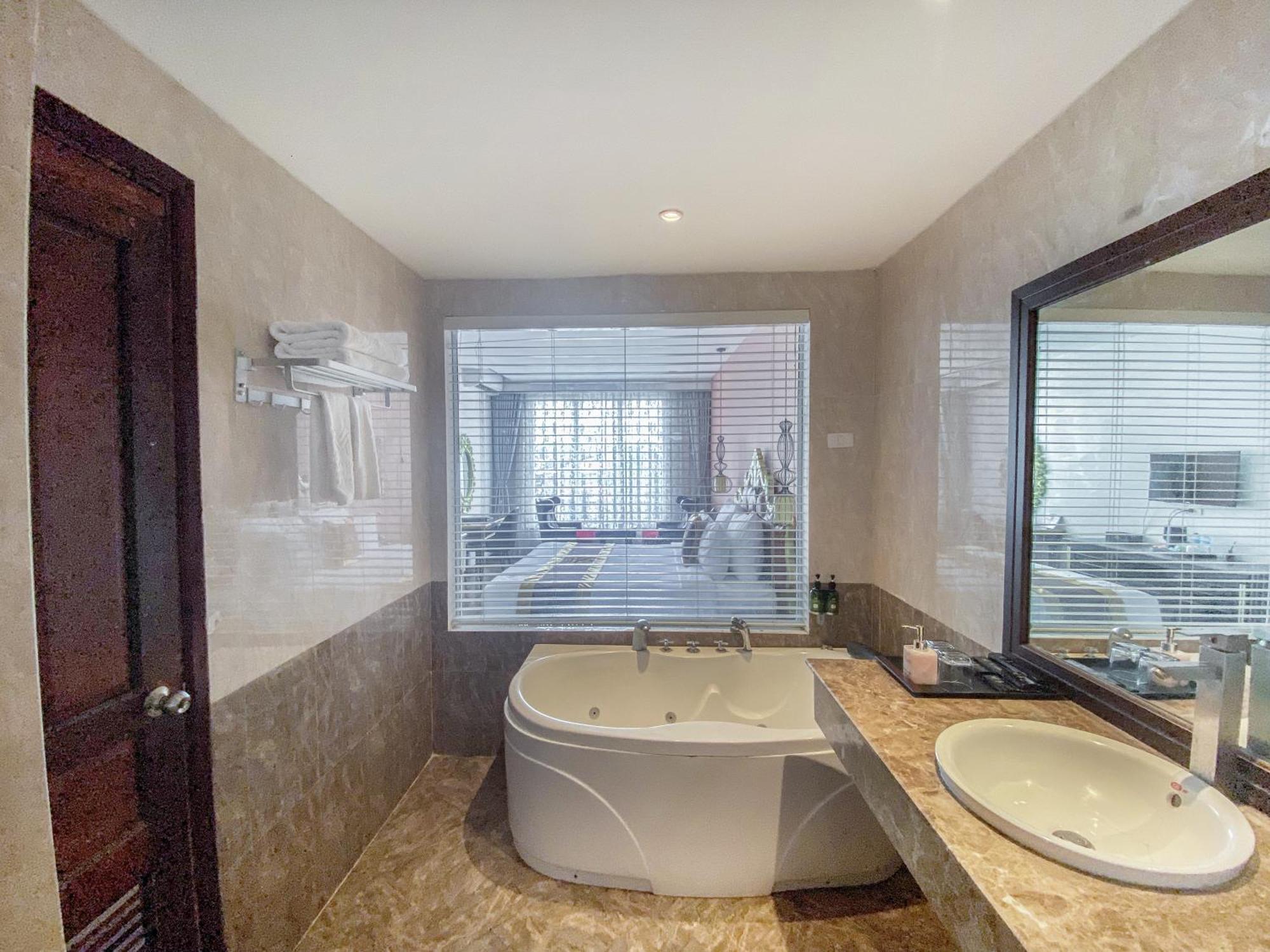 Xaysomboun Hotel & Spa Vientiane Exterior foto